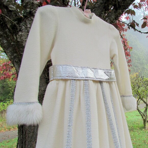 CHRISTMAS COSTUME, SNOW ANGEL, WINTER FAIRY QUEEN, OFF-WHITE & SILVER, FAUX FUR - Picture 7 of 8